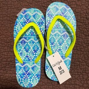 Cat & jack flip flops